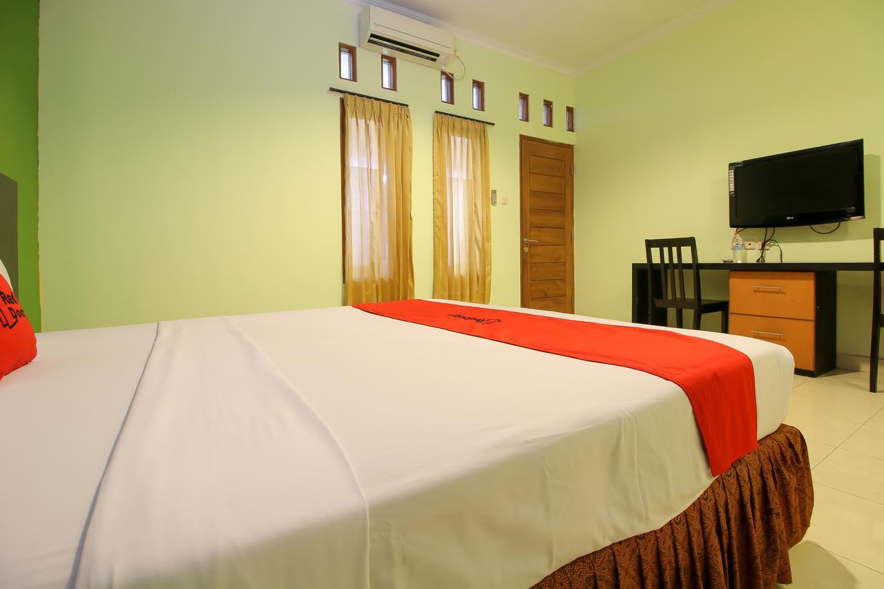 Reddoorz Plus @ Taman Siswa 2 Yogyakarta Exterior photo